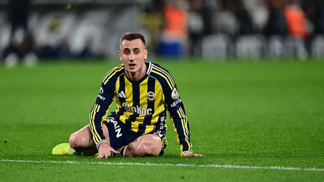 Fenerbahçe'de İsmail Kartal'dan Aston Villa maçı öncesi Rize neşteri: Kulübeden dışarıya adım attırmayacak, kadroda yoksun! 5